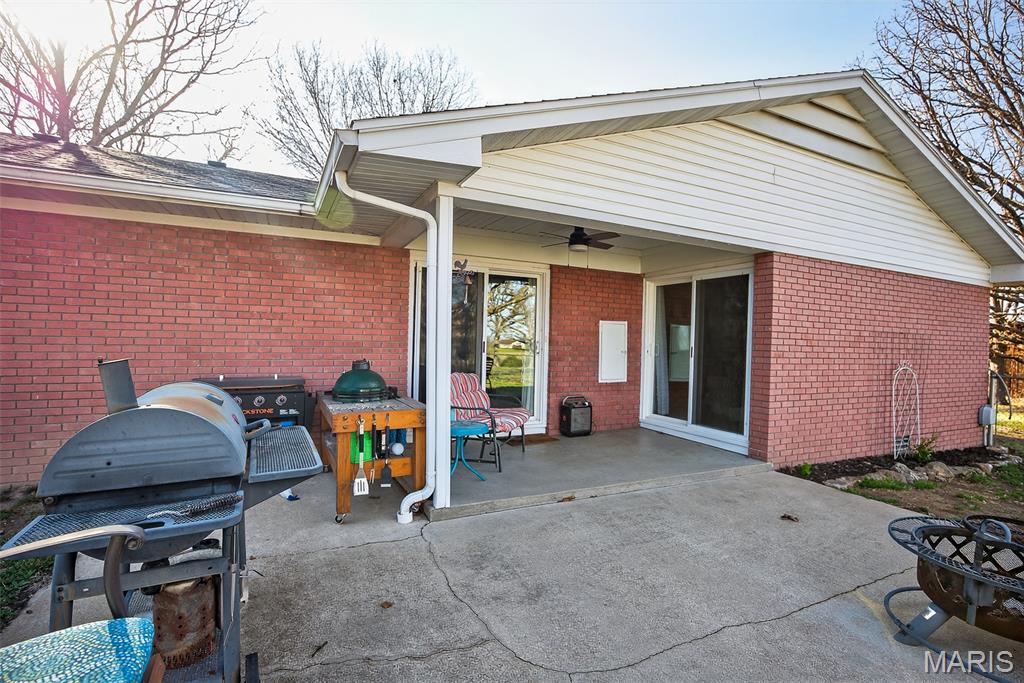 22762 Post Oak Lebanon, MO 65536 - Photo 33 of 41