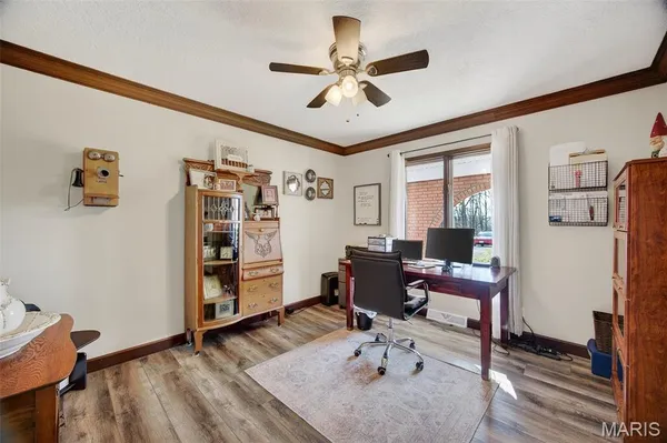 $284,500 | 22762 Post Oak, Lebanon, MO 65536