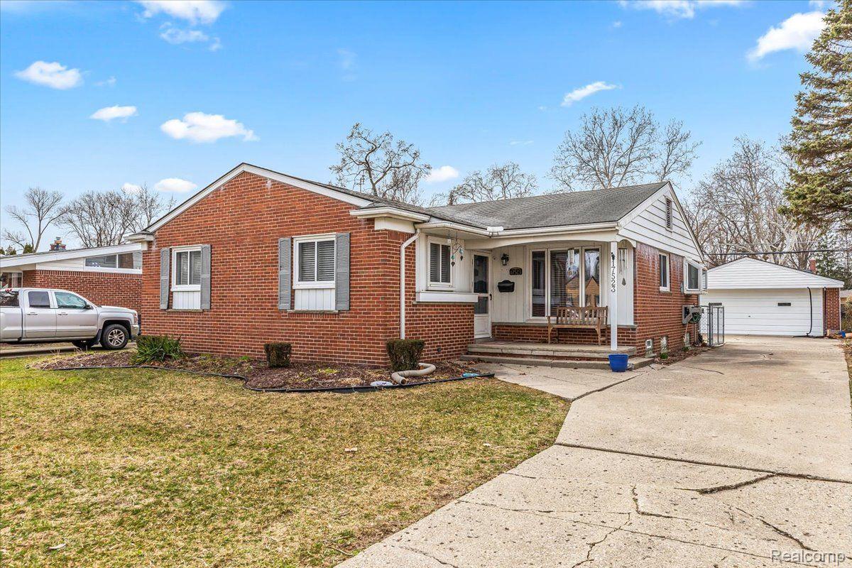 17523 Rougeway Street Livonia, MI 48152 - Photo 1 of 28 Gallery Image 1