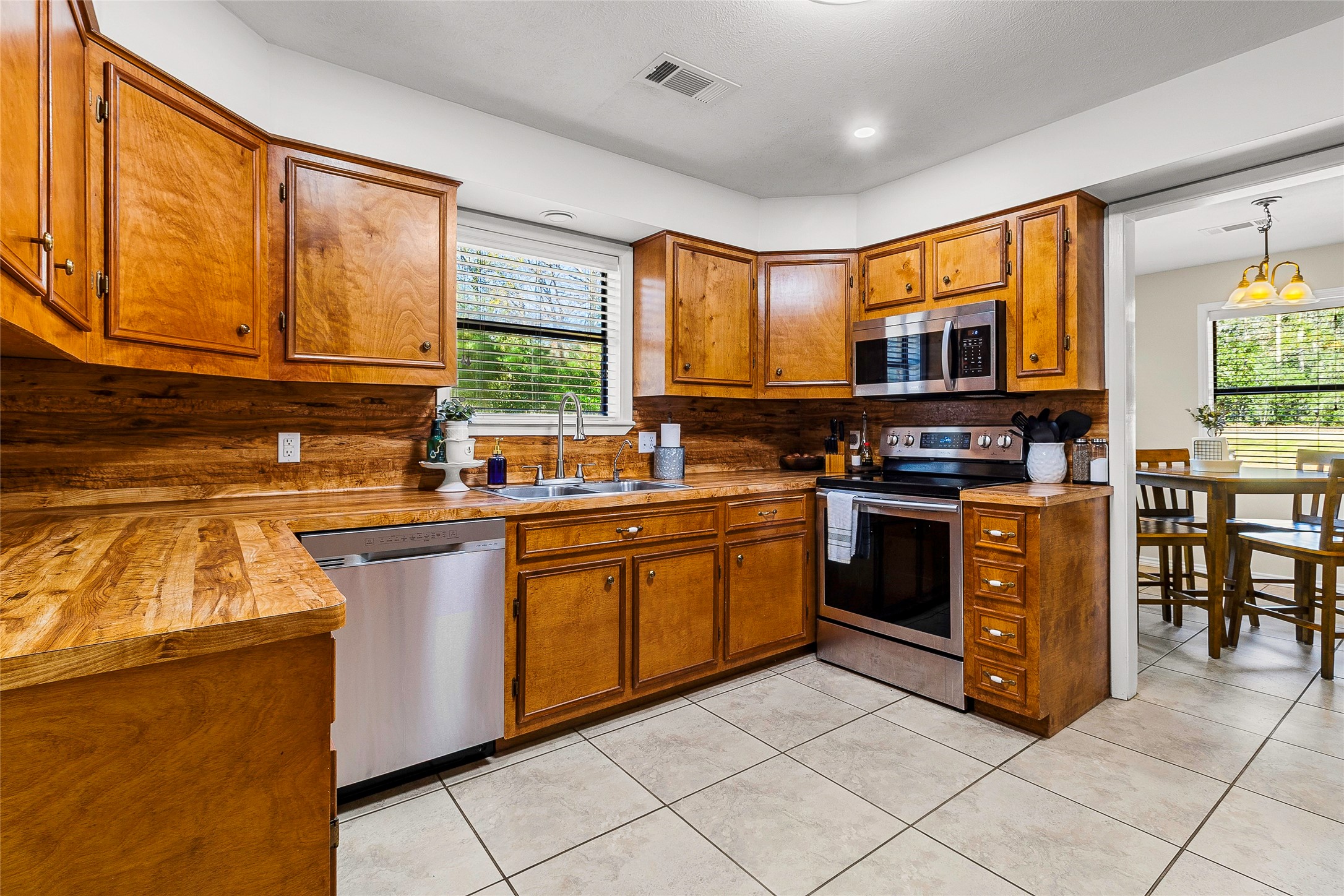 431 Ridgewood Drive Shepherd, TX 77371 - Photo 14 of 41