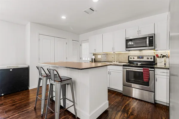 $549,000 | 431 Ridgewood Drive, Shepherd, TX 77371