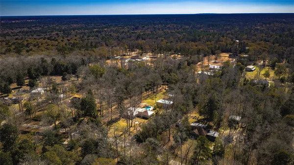 $549,000 | 431 Ridgewood Drive, Shepherd, TX 77371