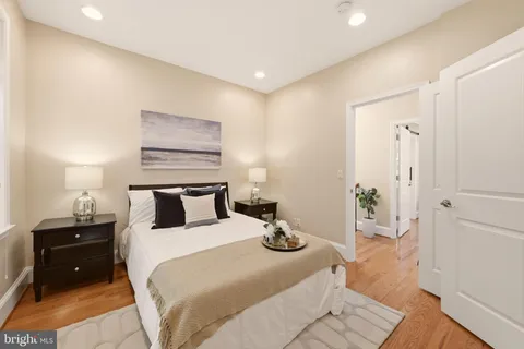 $895,000 | 1425 C Street Northeast, Washington, DC 20002