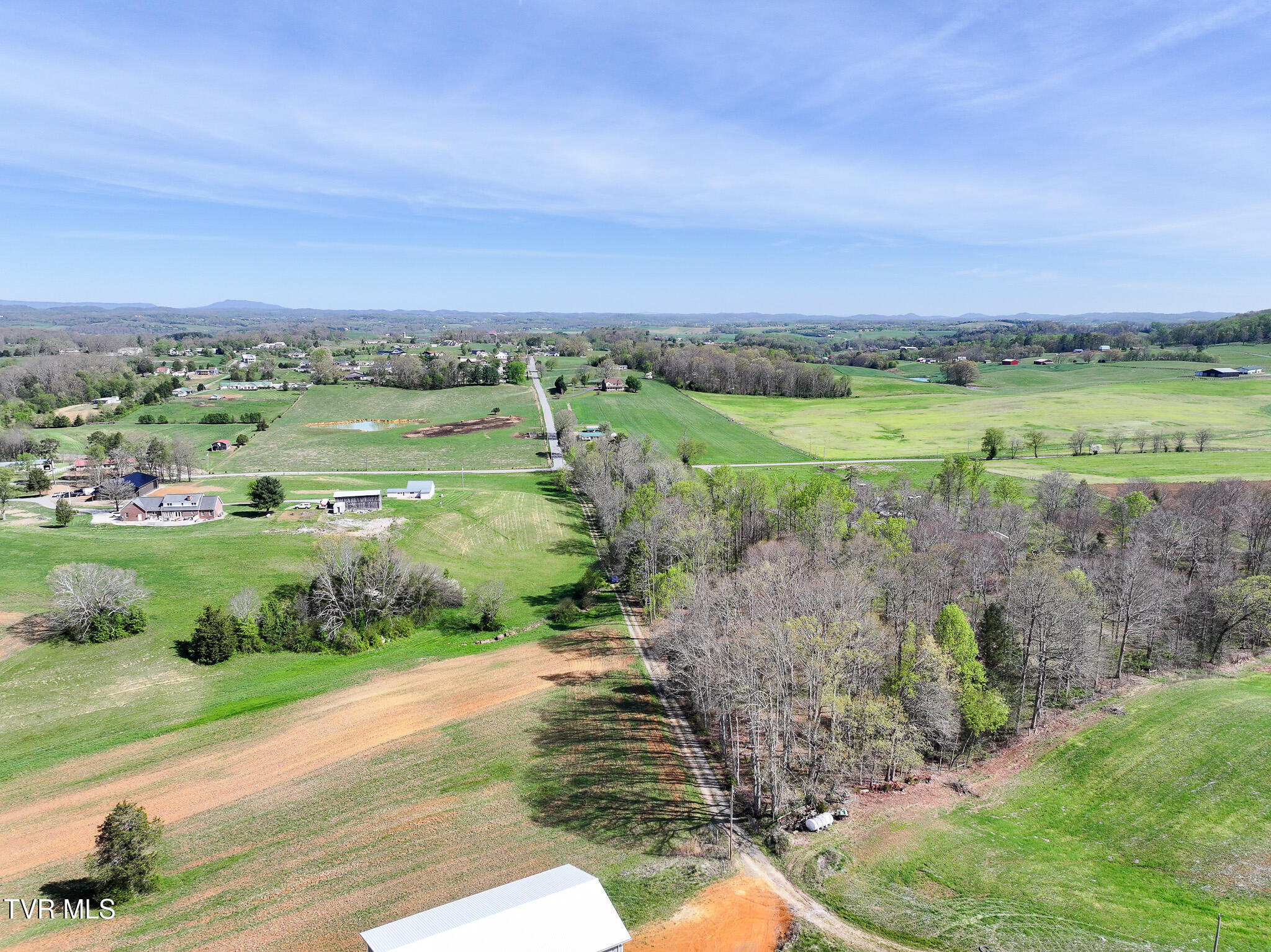 190 Treadway Road Chuckey, TN 37641 - Photo 32 of 34 DJI_20260406094720_0417_D