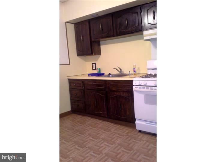 711 Marlyn Road Philadelphia, PA 19151 - Photo 2 of 20 Kitchen