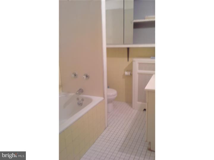 711 Marlyn Road Philadelphia, PA 19151 - Photo 14 of 20 Bathroom