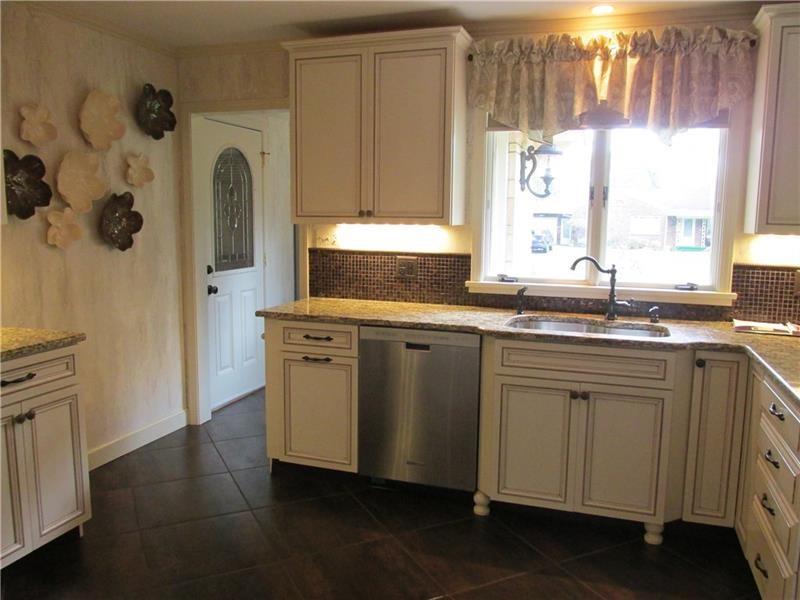 1671 Highland Road Sharon, PA 16146 - Photo 8 of 25 Gallery Image 8