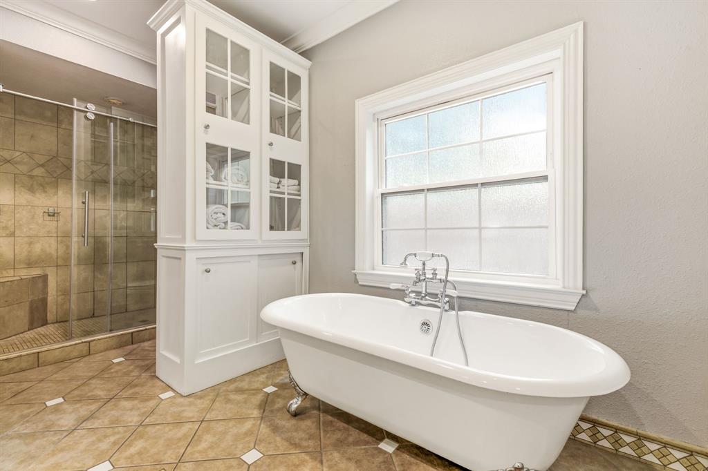 5451 Merrimac Avenue Dallas, TX 75206 - Photo 26 of 40