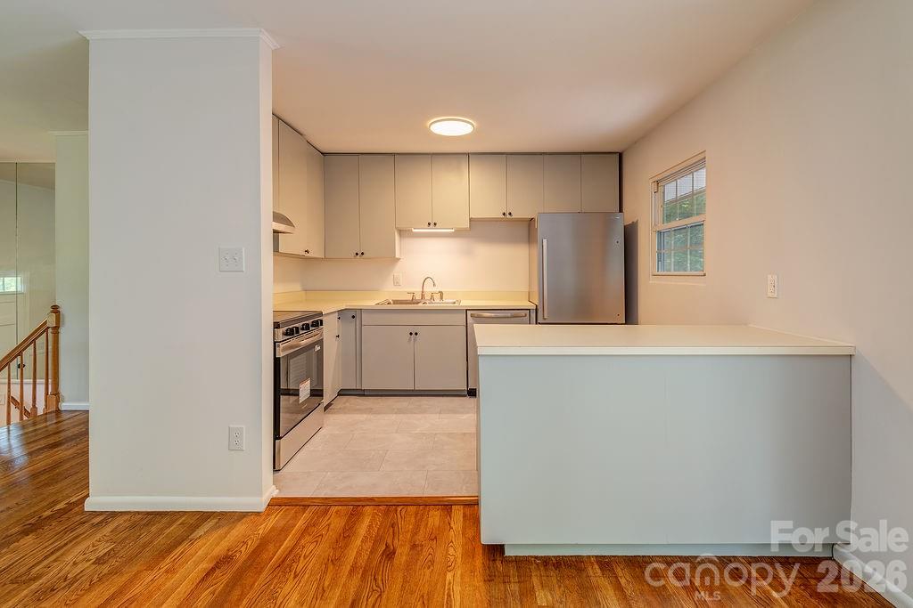 47 Bell Road Asheville, NC 28805 - Photo 12 of 48 Gallery Image 12