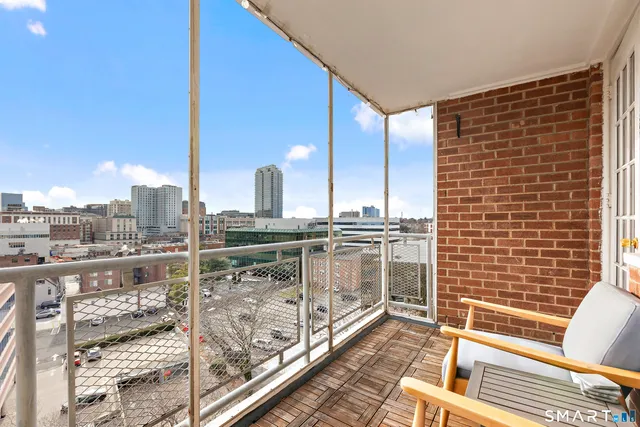 $389,900 | 444 Bedford Street, Unit 8F, Stamford, CT 06901