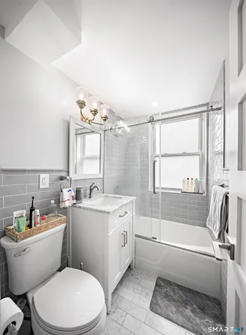 $389,900 | 444 Bedford Street, Unit 8F, Stamford, CT 06901