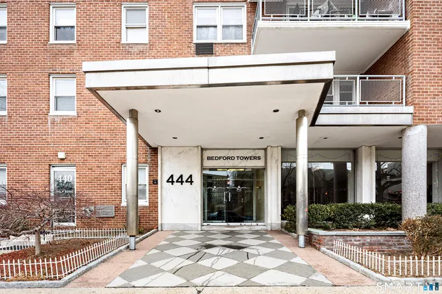 $389,900 | 444 Bedford Street, Unit 8F, Stamford, CT 06901