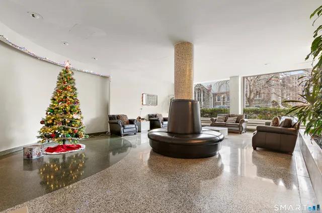 $389,900 | 444 Bedford Street, Unit 8F, Stamford, CT 06901