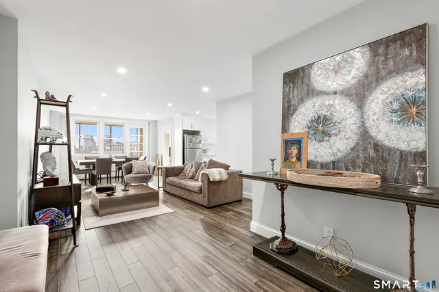 $389,900 | 444 Bedford Street, Unit 8F, Stamford, CT 06901