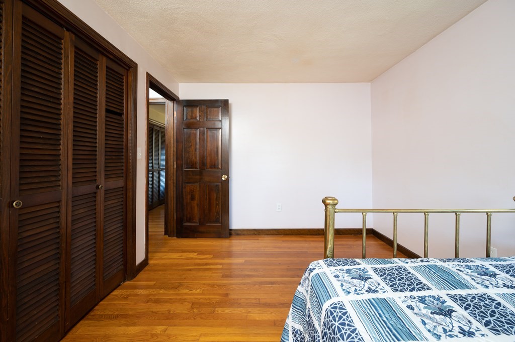9 Country Road Hanover, MA 02339 - Photo 16 of 34