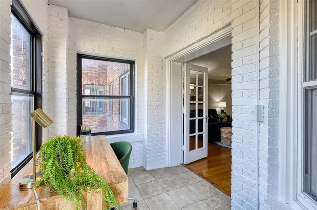 $255,000 | 807 West 48th Street, Unit 501, Kansas City, MO 64112