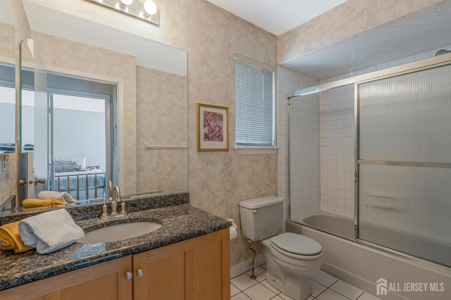 12 Carriage Place Edison, NJ 08820 - Photo 21 of 29