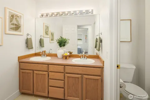 $1,160,000 | 4549 329th Place Southeast, Fall City, WA 98024