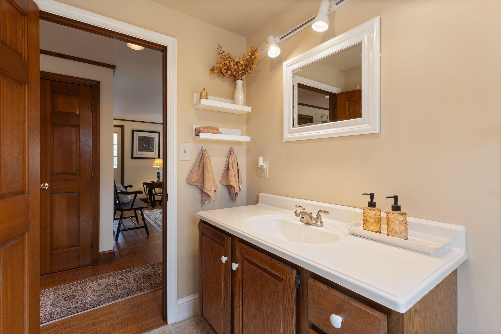 16 Richard Road Gorham, ME 04038 - Photo 10 of 45 16_Richard_Rd_029