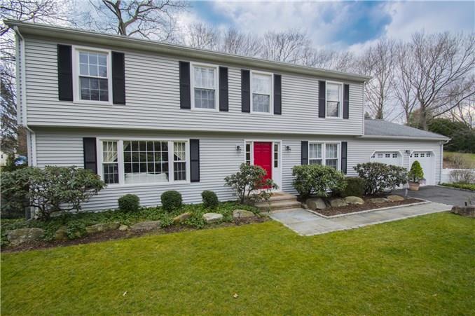 1433 Round Hill Road Fairfield, CT 06824 - Photo 1 of 1 Gallery Image 1