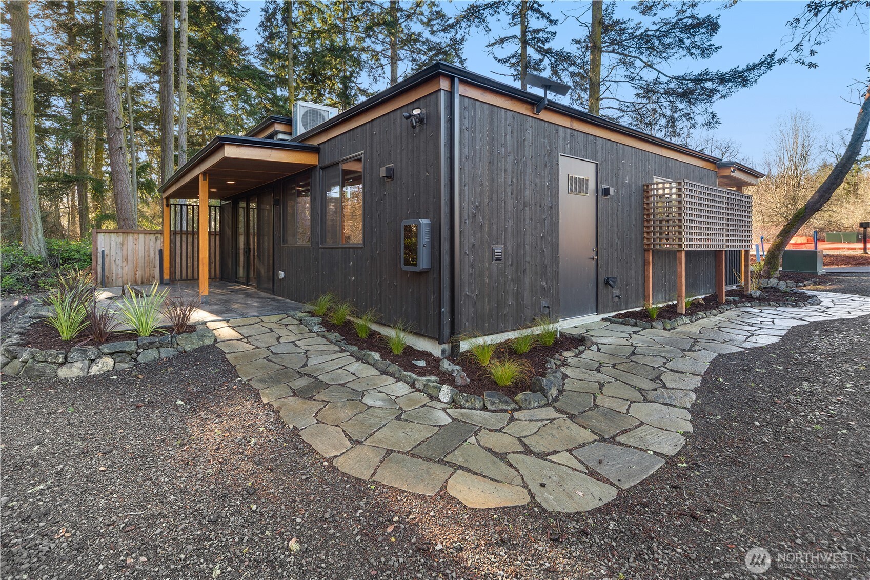 2475 15th Street Port Townsend, WA 98368 - Photo 24 of 27 a front view of a house