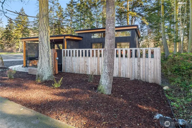 $585,000 | 2475 15th Street, Port Townsend, WA 98368
