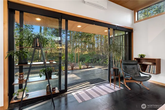 $585,000 | 2475 15th Street, Port Townsend, WA 98368