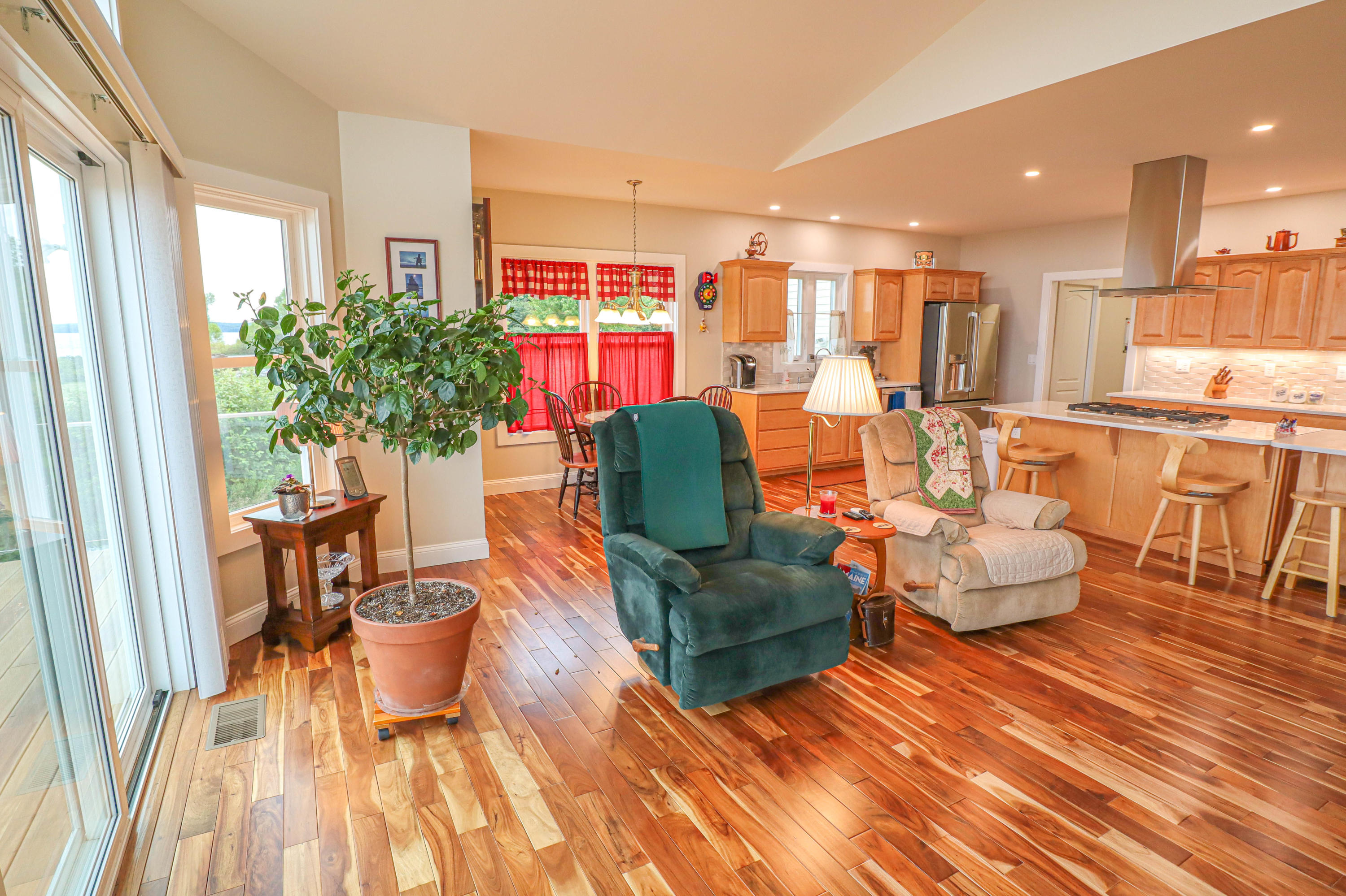1398 Castine Road Penobscot, ME 04476 - Photo 46 of 100 Living Area