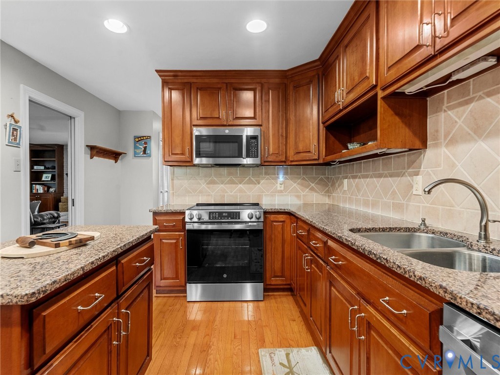 9341 Cardiff Loop Road North Chesterfield, VA 23236 - Photo 26 of 50 Gallery Image 26
