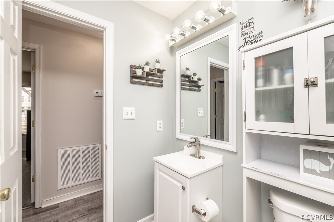 7737 Drexelbrook Road Chesterfield, VA 23832 - Photo 18 of 39 a bathroom with a sink and a mirror