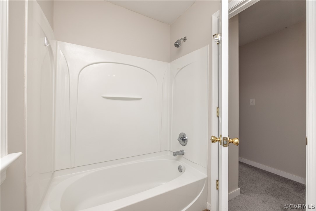 7737 Drexelbrook Road Chesterfield, VA 23832 - Photo 29 of 39 a bathroom with a bathtub