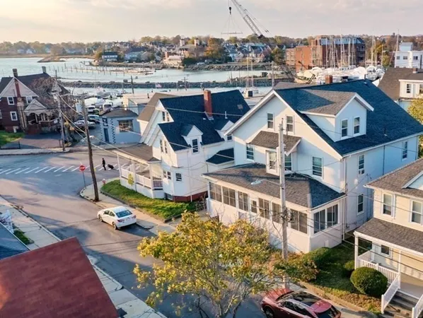 $3,600 | 18 Tewksbury Street, Unit 2, Winthrop, MA 02152