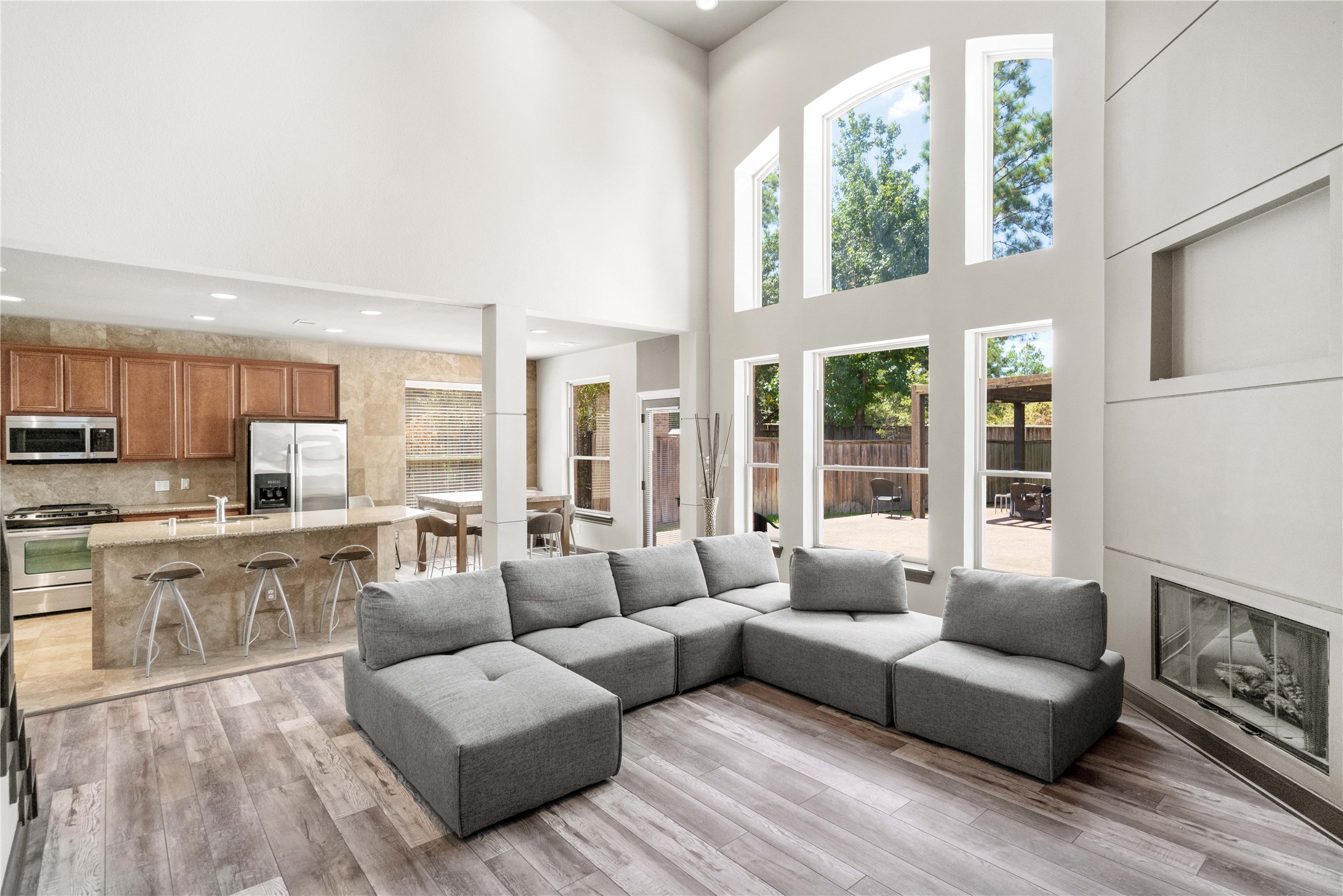 42 Rocky Point Court Spring, TX 77389 - Photo 6 of 27