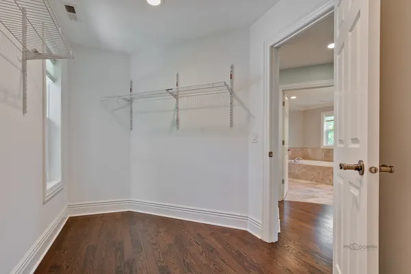 $6,800 | 24 Plymouth Court, Lincolnshire, IL 60069