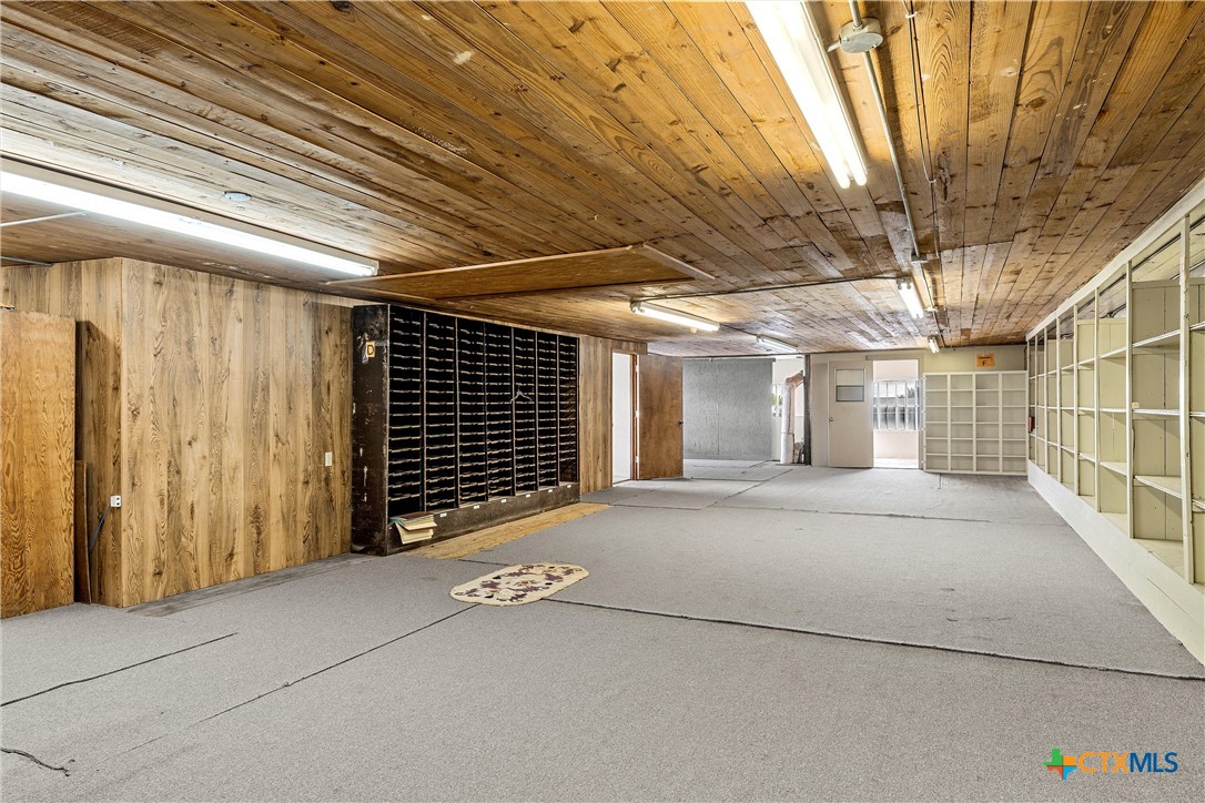 107 West Main Street Cameron, TX 76520 - Photo 32 of 37