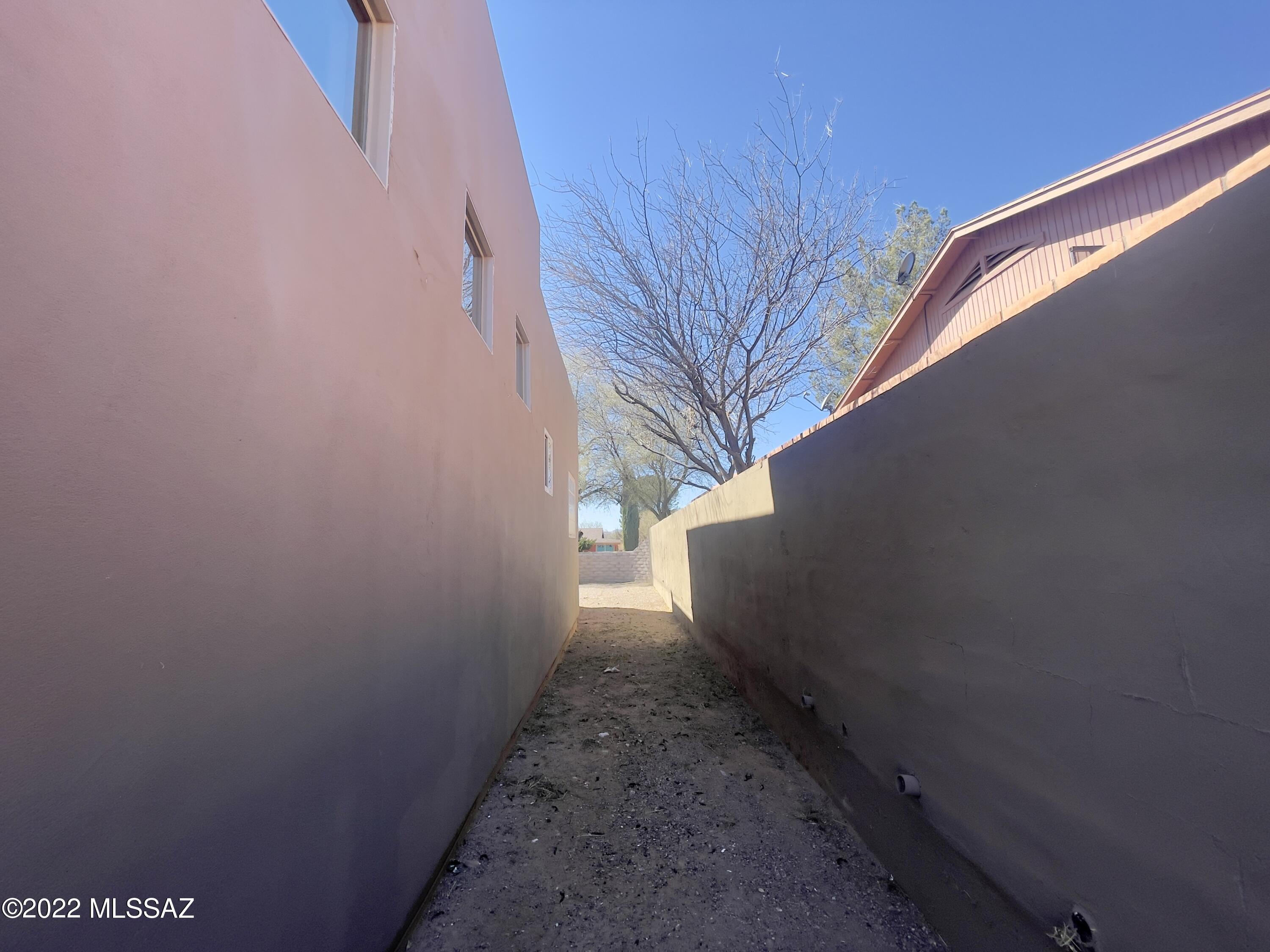 413 Willow Drive Rio Rico, AZ 85648 - Photo 31 of 33