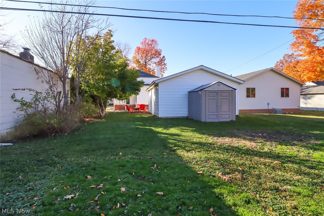 1131 Mayfield Ridge Road Cleveland, OH 44124 - Photo 6 of 35