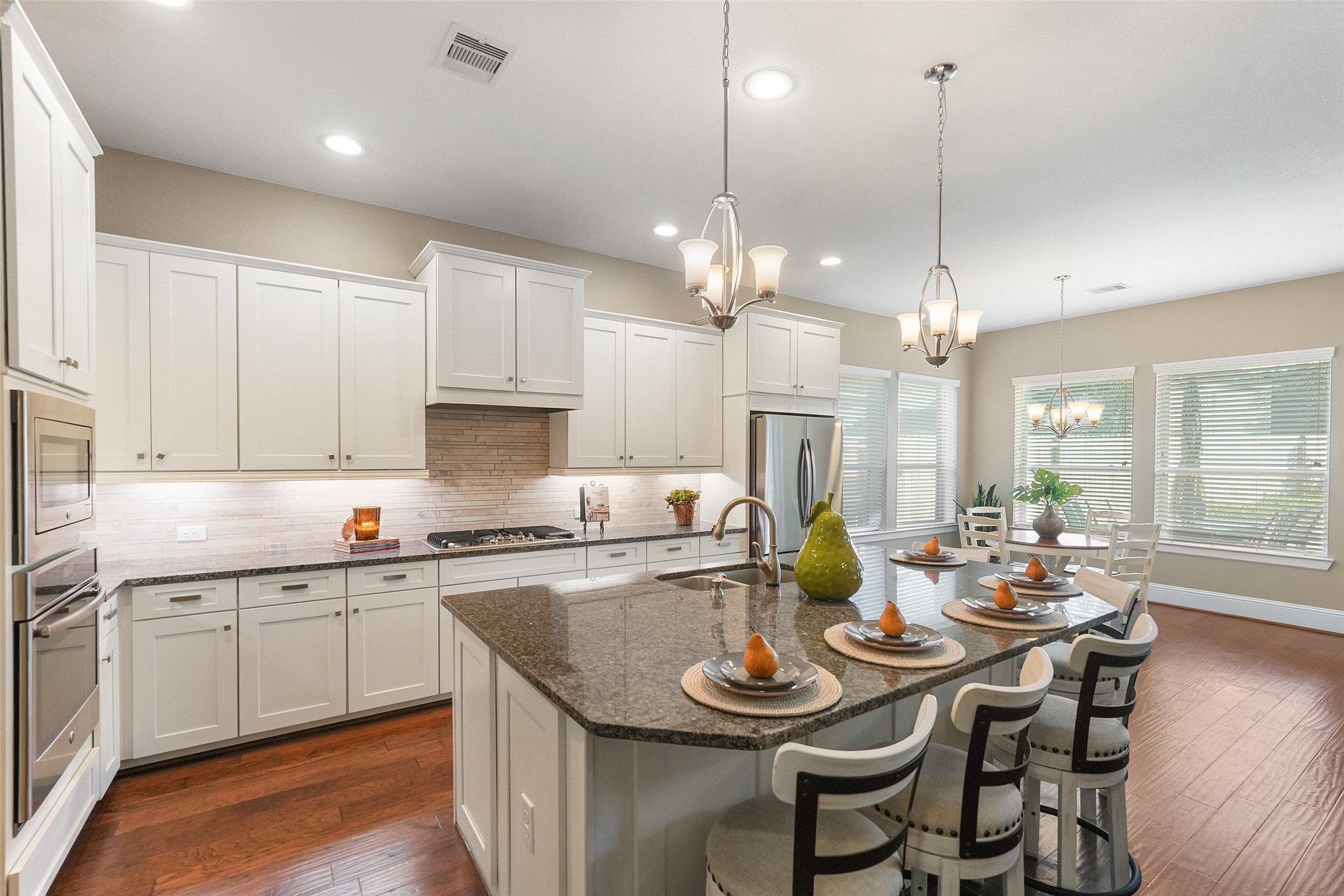 8206 Caroline Ridge Drive Humble, TX 77396 - Photo 3 of 45