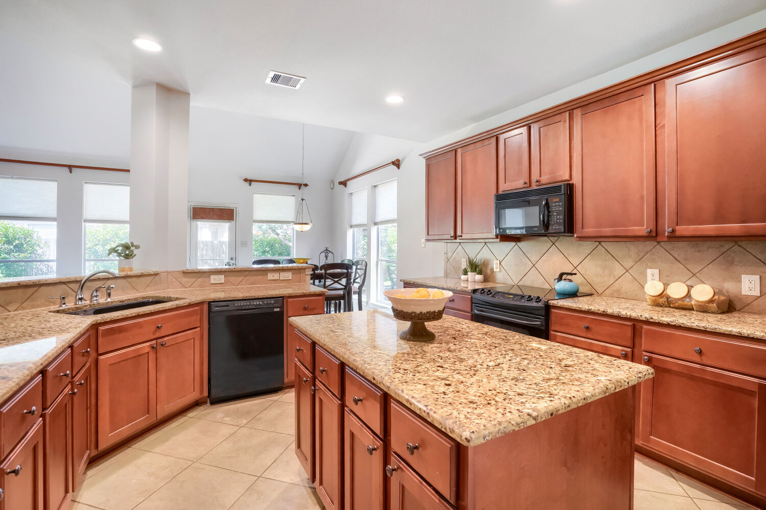 2985 Prairie Bluff Seguin, TX 78155 - Photo 6 of 25 The heart of the home.