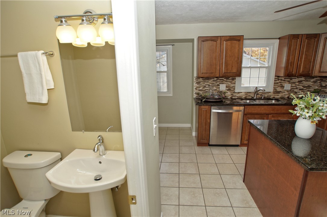 4644 West Farnhurst Road Cleveland, OH 44121 - Photo 29 of 31