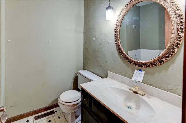 $164,900 | 14831 Crystal Drive, Excelsior Springs, MO 64024