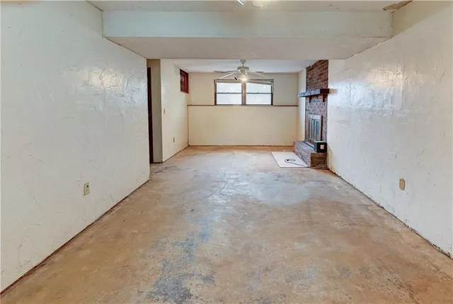 $164,900 | 14831 Crystal Drive, Excelsior Springs, MO 64024