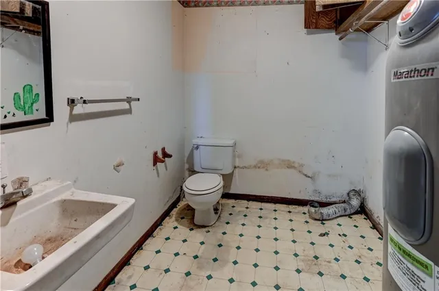 $164,900 | 14831 Crystal Drive, Excelsior Springs, MO 64024