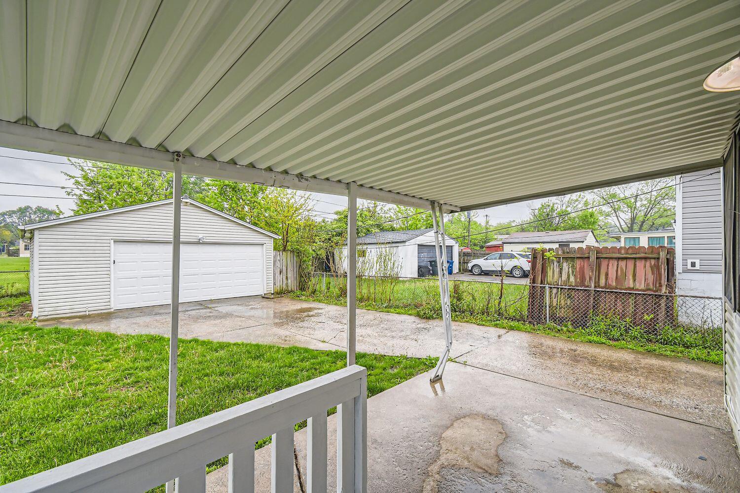 1833 Brookfield Road Columbus, OH 43229 - Photo 24 of 28 1833 Brookfield Rd - Web Quality - 024 -