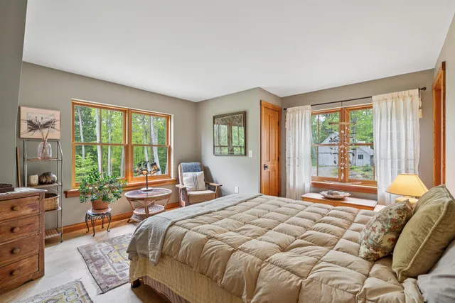 $1,395,000 | 683 Reservoir Road, White River Junction, VT 05001