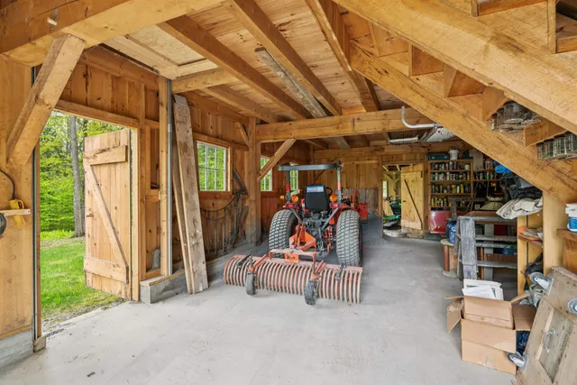 $1,395,000 | 683 Reservoir Road, White River Junction, VT 05001