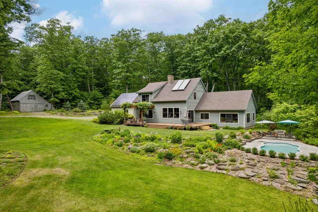 $1,395,000 | 683 Reservoir Road, White River Junction, VT 05001