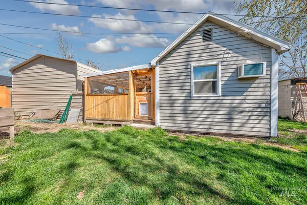 $179,900 | 331 East 4th Street, Weiser, ID 83672