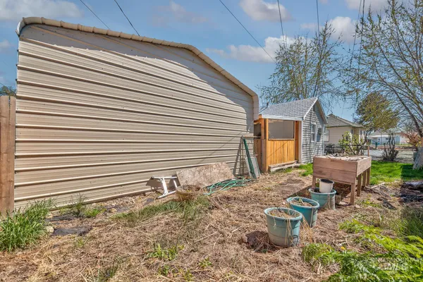 $179,900 | 331 East 4th Street, Weiser, ID 83672