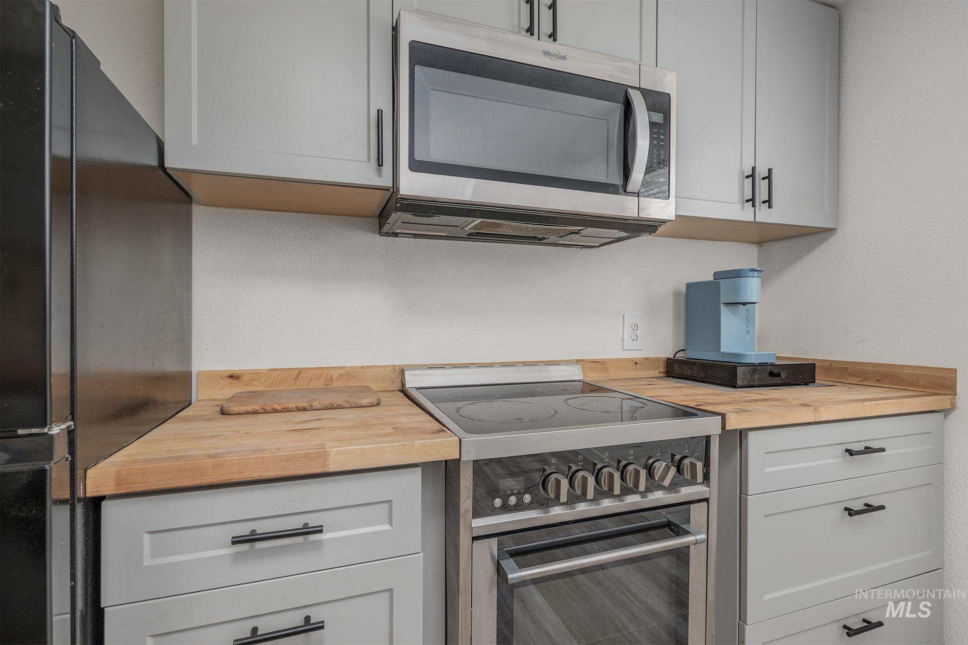 331 East 4th Street Weiser, ID 83672 - Photo 8 of 28